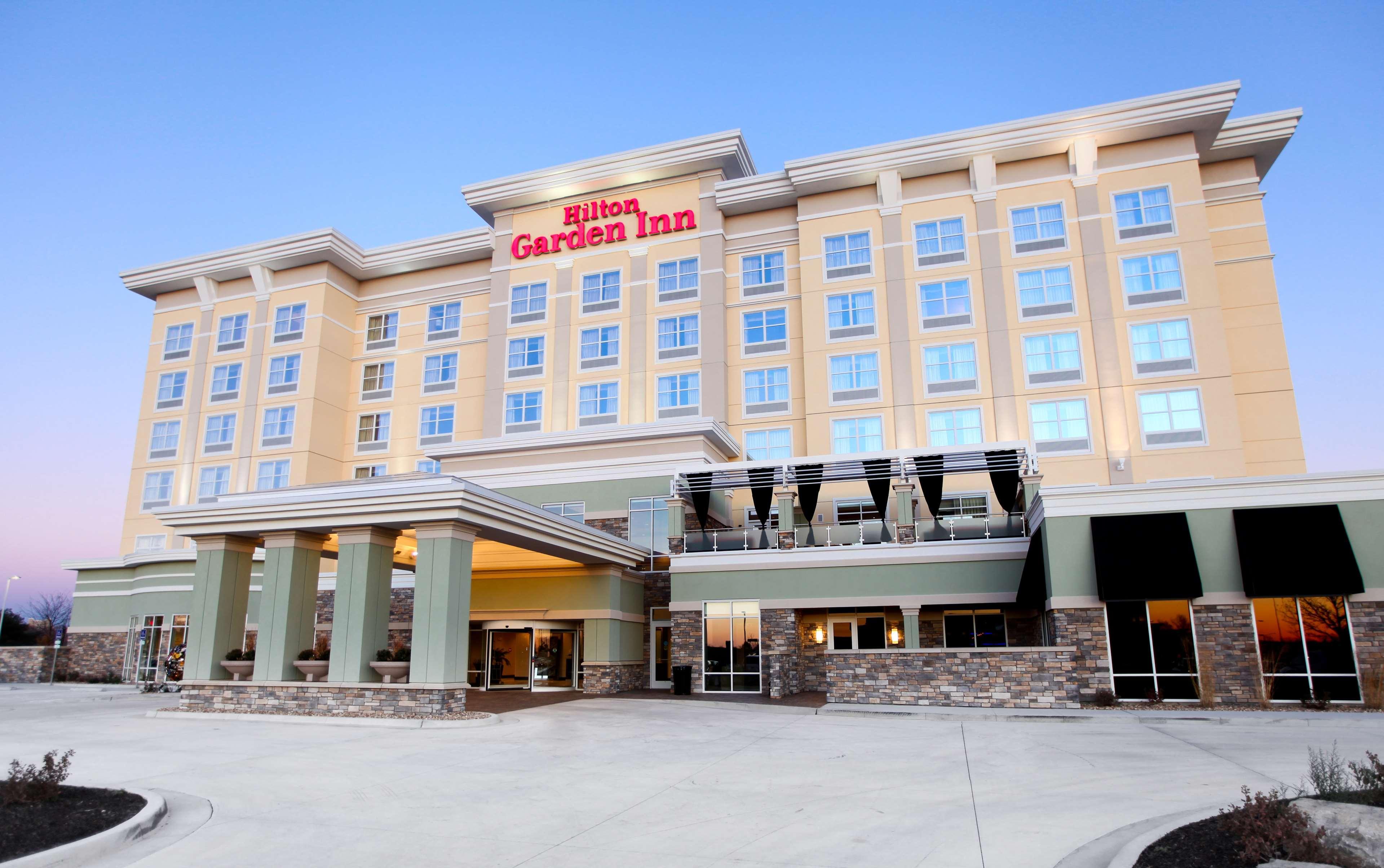 Hilton Garden Inn Olathe Exterior foto